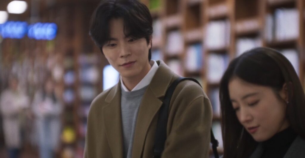 쿠팡플레이 ‘사랑후에오는것들’ 1부 – 이세영X사카구치 켄타로, 봄날 감성로맨스 솔직 후기 14 민준과 최홍의 만남 장면