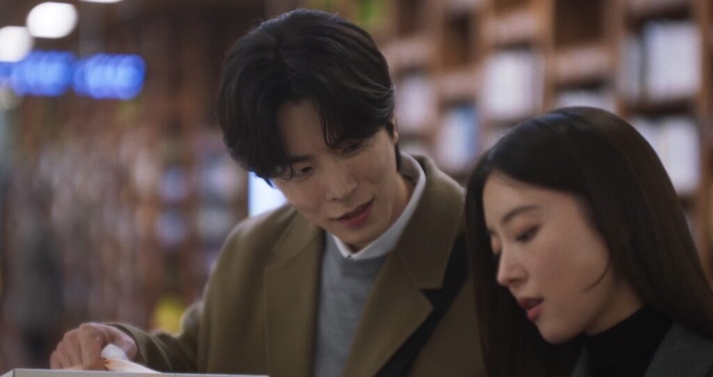 쿠팡플레이 ‘사랑후에오는것들’ 1부 – 이세영X사카구치 켄타로, 봄날 감성로맨스 솔직 후기 15 민준과 최홍의 만남 장면2